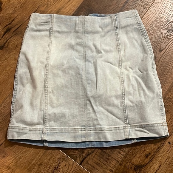 Jean washed skirt - Picture 1 of 2